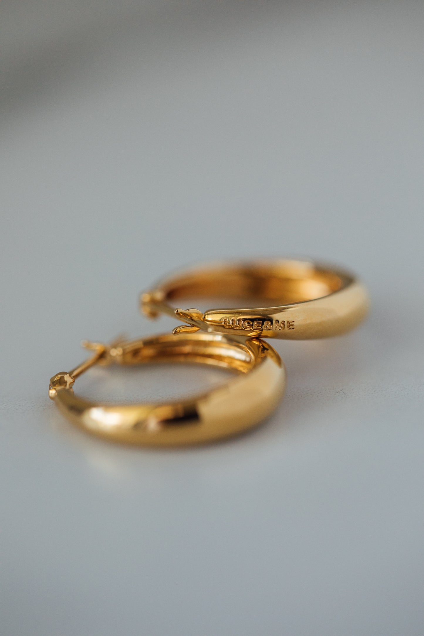 Petit Gold Hoop Earrings 商品のお届けは9月下旬を予定しています